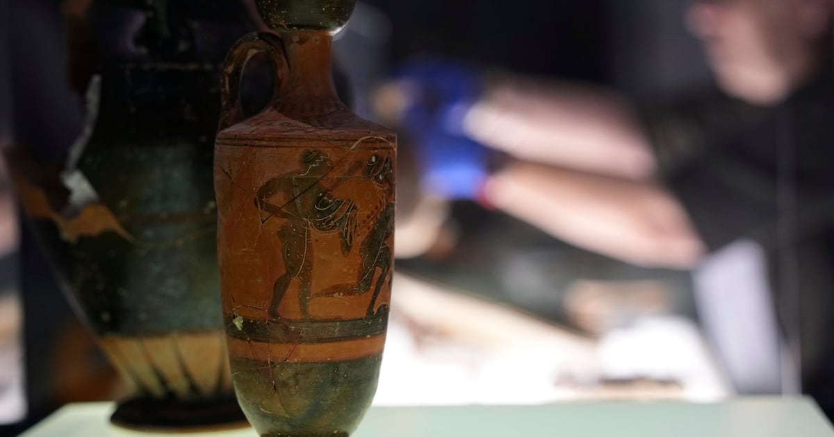 Israel returns 22 artifacts as Greece pushes to bring antiquities home