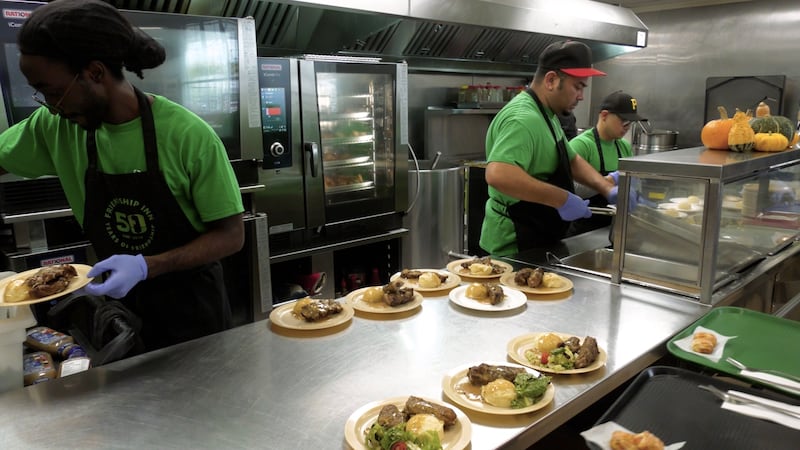 75 turkeys, hundreds of pounds of potatoes: Saskatoon Friendship Inn prepares for Thanksgiving