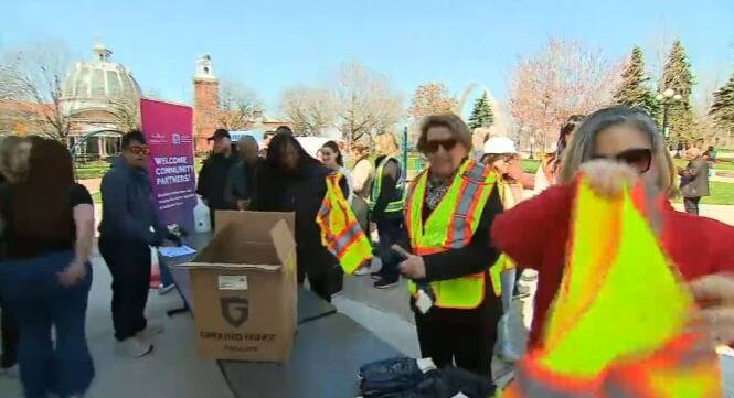 Exhibition Place hosts Earth Day cleanup at Centennial Square Park