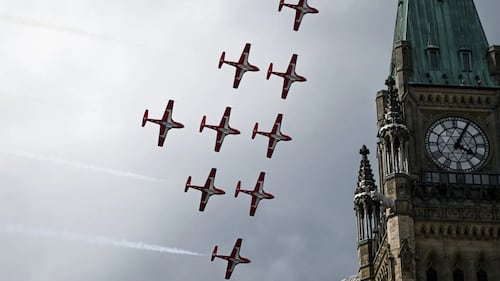 CTV National News: Ottawa retiring iconic Snowbirds after more than 50 years
