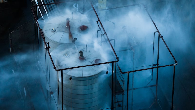 California rushes to contain toxic chemical leak, state of emergency declared