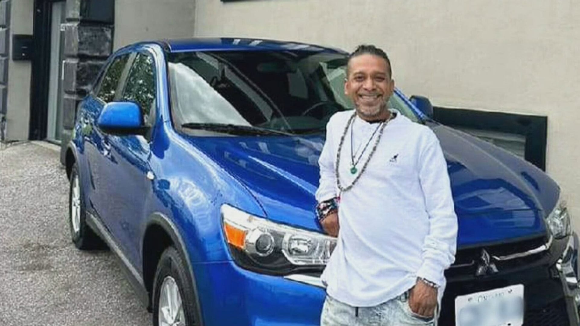 Experts warn about a common auto insurance mistake in shared households