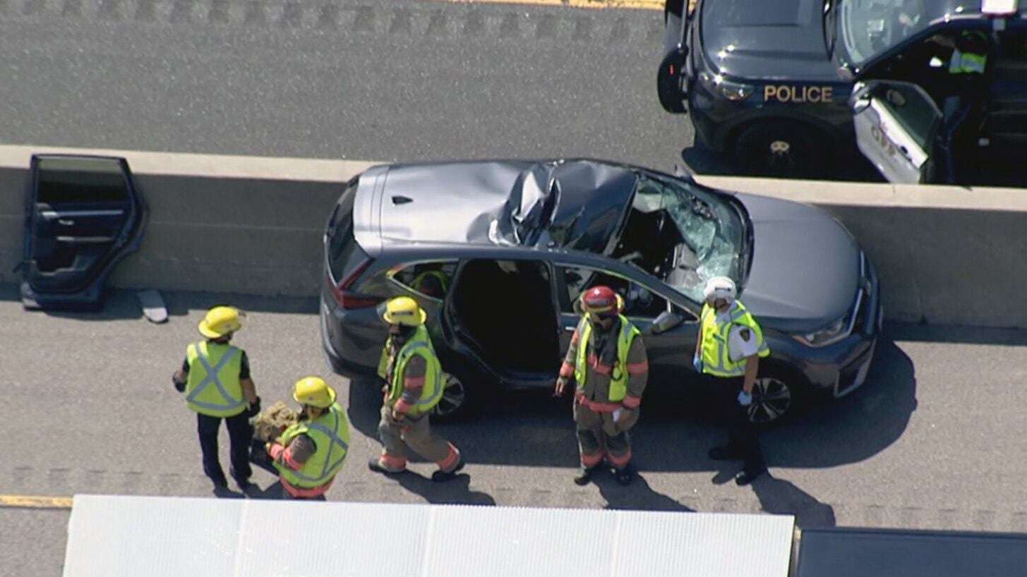 SUV smashed after loose tire flies off vehicle on Highway 401 in Clarington