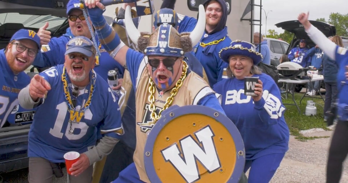 Fans get creative during Banjo Bowl - CTV News