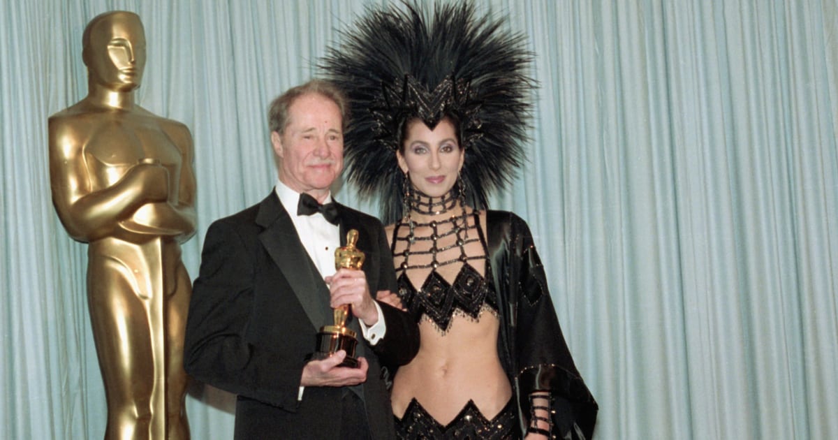 Bob Mackie remembered for iconic looks on Broadway, TV, and film - CTV News
