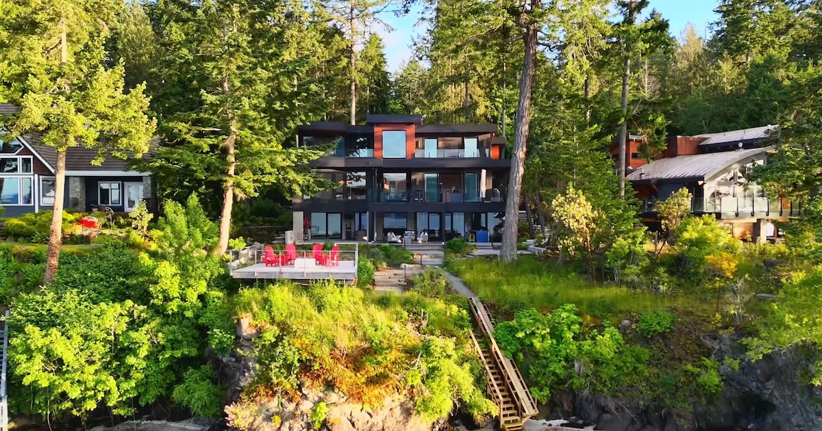 Living Large: Island estates - CTV News