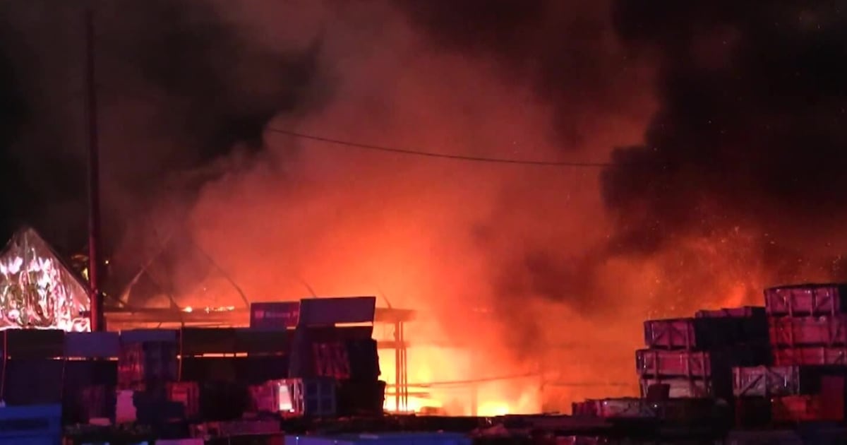 Fire erupts at garden centre in Woodbridge - CTV News