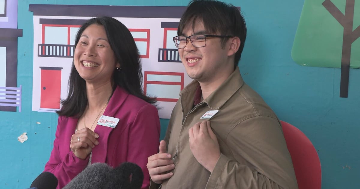 Candidates win bid to include Chinese names on ballot - CTV News