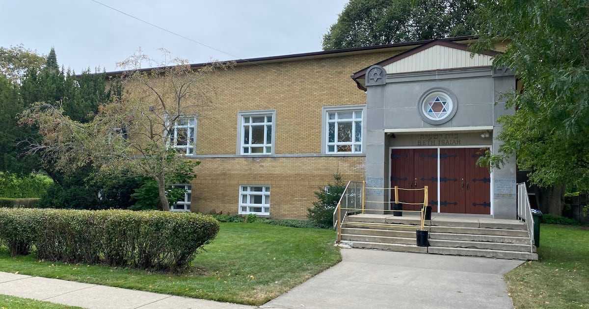 Community reacts to Belleville synagogue shooting - CTV News