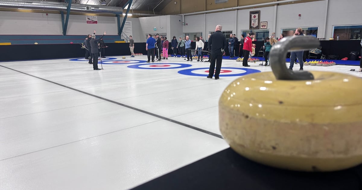 Dozens turn out for Learn to Curl event