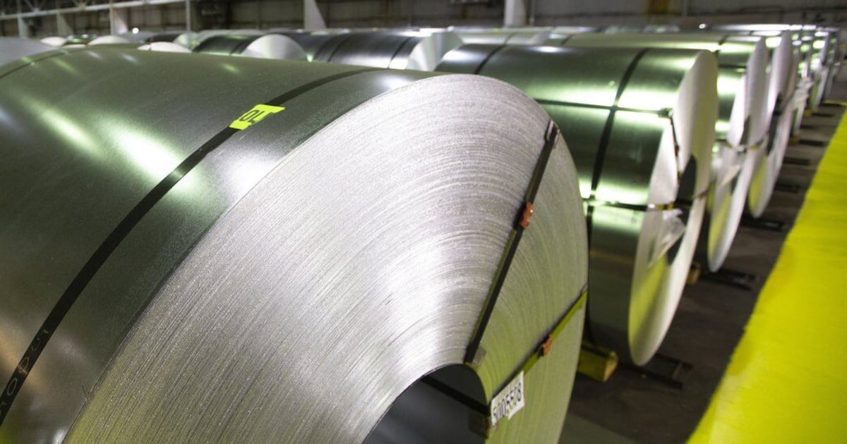 Ontario Stelco plant to begin massive layoffs on October 9: union - CTV News