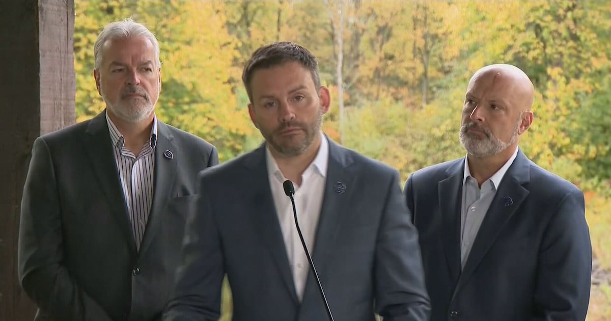 PQ heading toward a majority government, poll suggests - CTV News