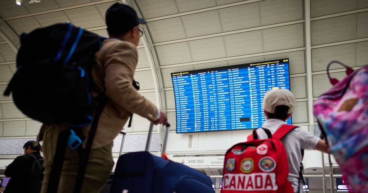Canadians skeptical of proposal to privatize major airports: CTV News poll - CTV News