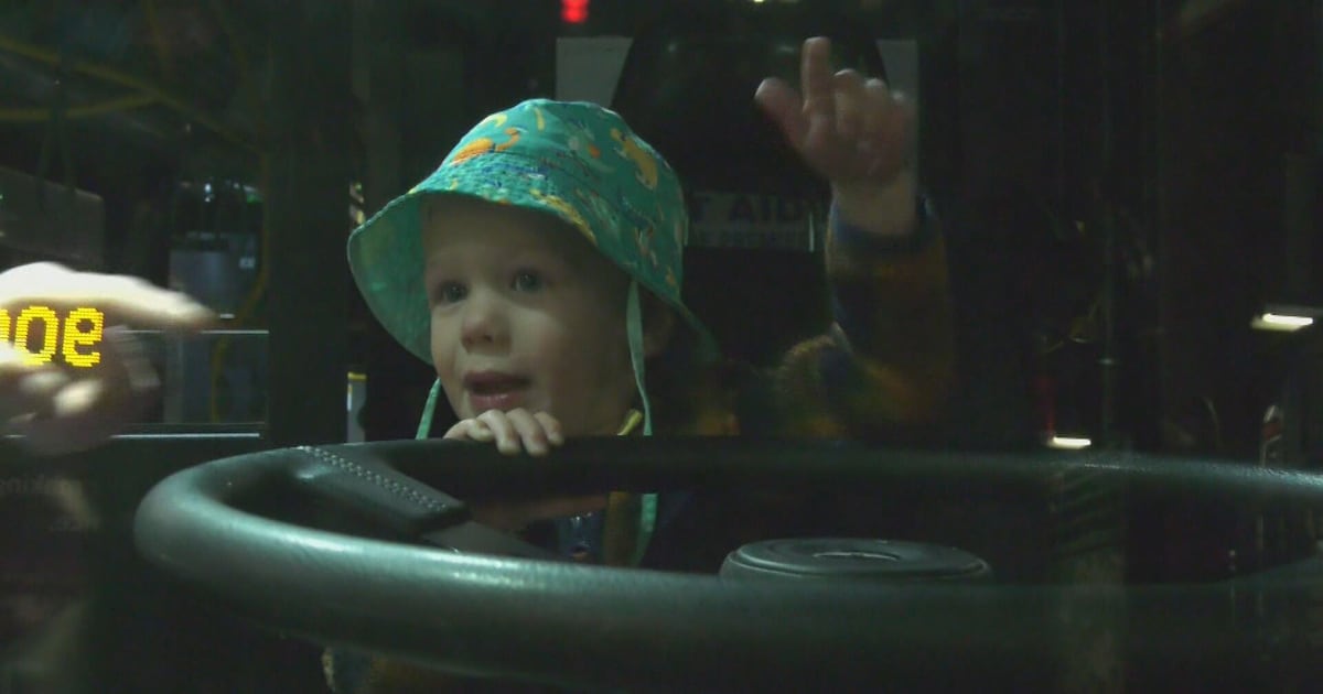 Edmonton Transit Service opens doors for behind-the-scenes look - CTV News